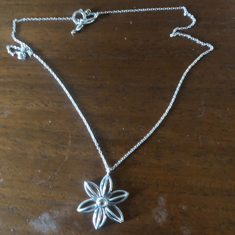 3D Dean Harris Daisy Sterling Silver Necklace -  728 $50 or $45 w/offer